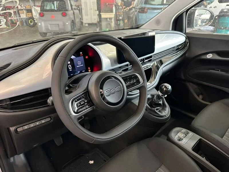 Anteprima 12