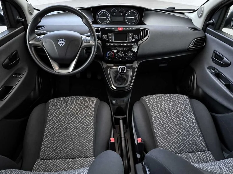 Anteprima 12